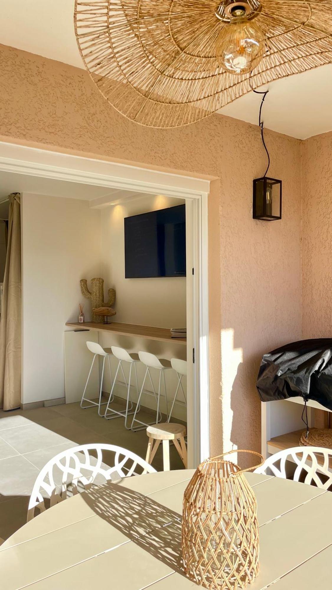 Proche St Tropez Refait A Neuf Bord De Plage Et Piscine Cogolin Exterior foto